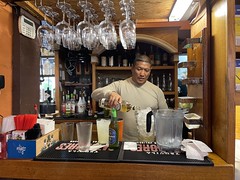 What Do You Need to Know Before Becoming a Bartender? 